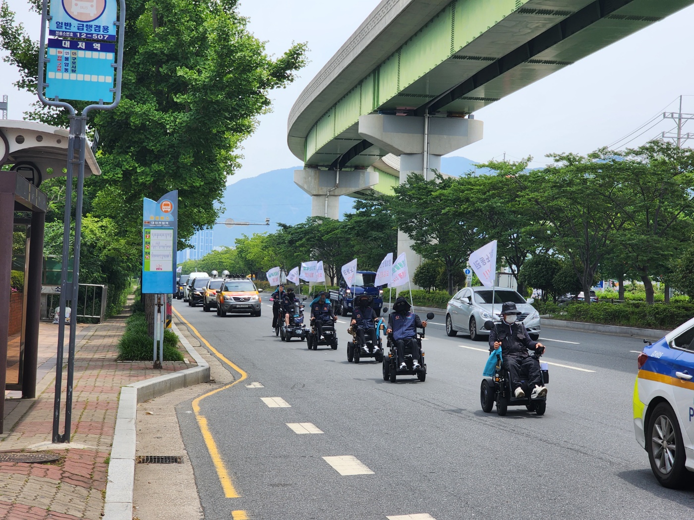 2023.6.7(수) 9:00 기초생활보장법 개정촉구 전동휠체어 국토종단 관련 사진 8